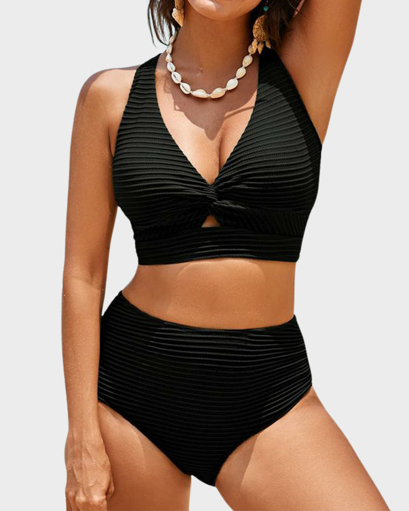 Teksturowany set bikini z frontu z frontem