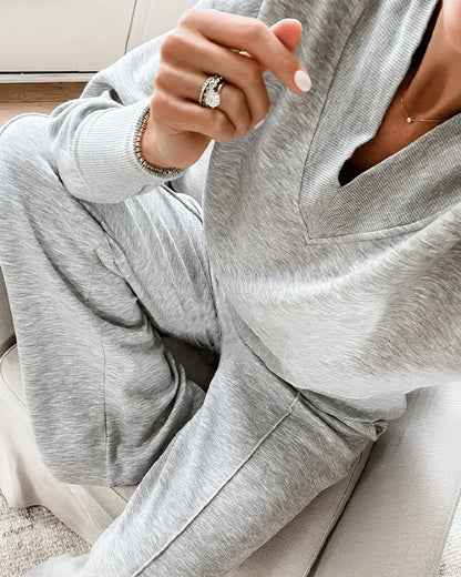 Women's Solid Color V-neck Top & Pants Two-piece Set