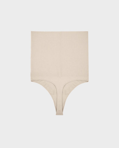 String de forme transparente ultra-taille