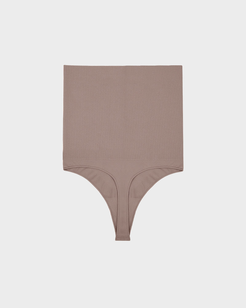 String de forme transparente ultra-taille