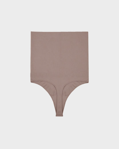 String de forme transparente ultra-taille